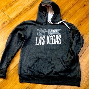 NWOT Welcome to Las Vegas Unisex Hooded Sweatshirt Hoodie Graphic Print sz Sm.